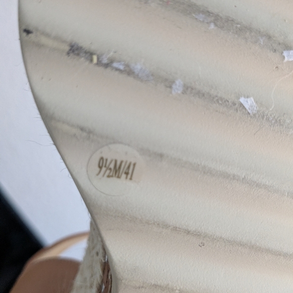 Vince Camuto Martinda Espadrille Wedge Sandals Leather Upper 9.5 Beige Excellent - Picture 11 of 11